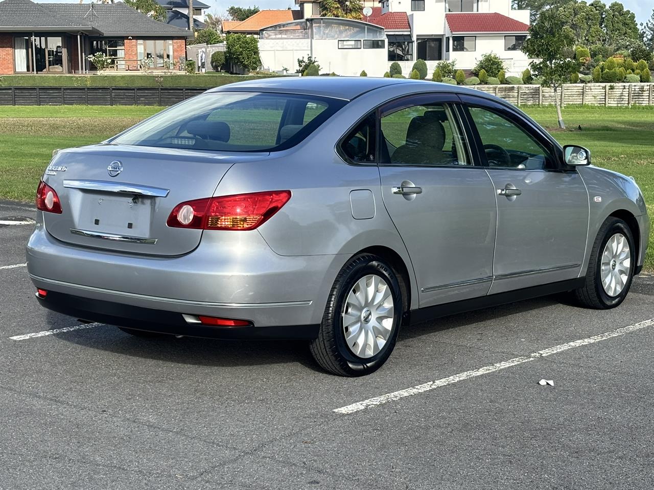 2009 Nissan Bluebird thumbnail