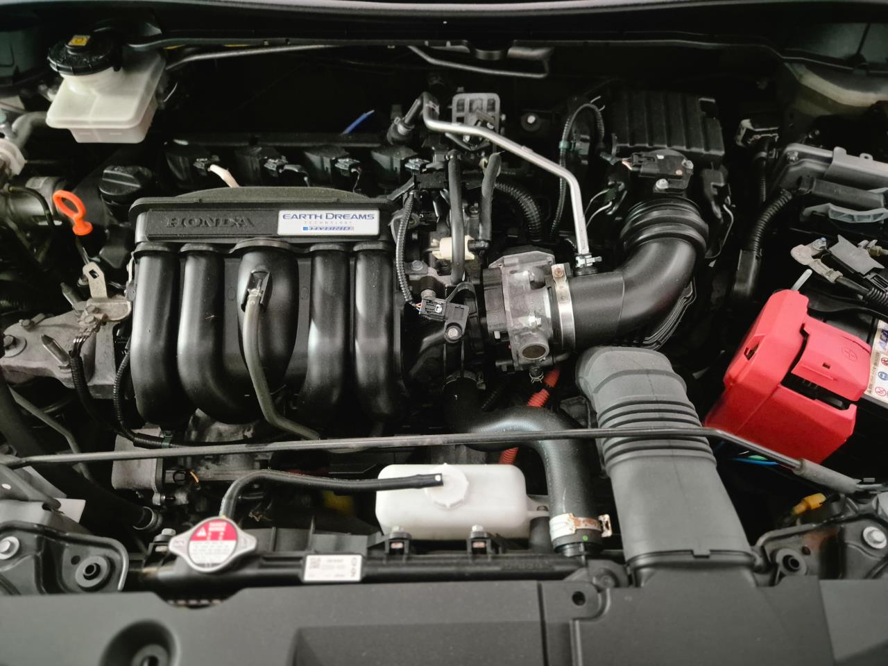 2016 Honda Grace thumbnail