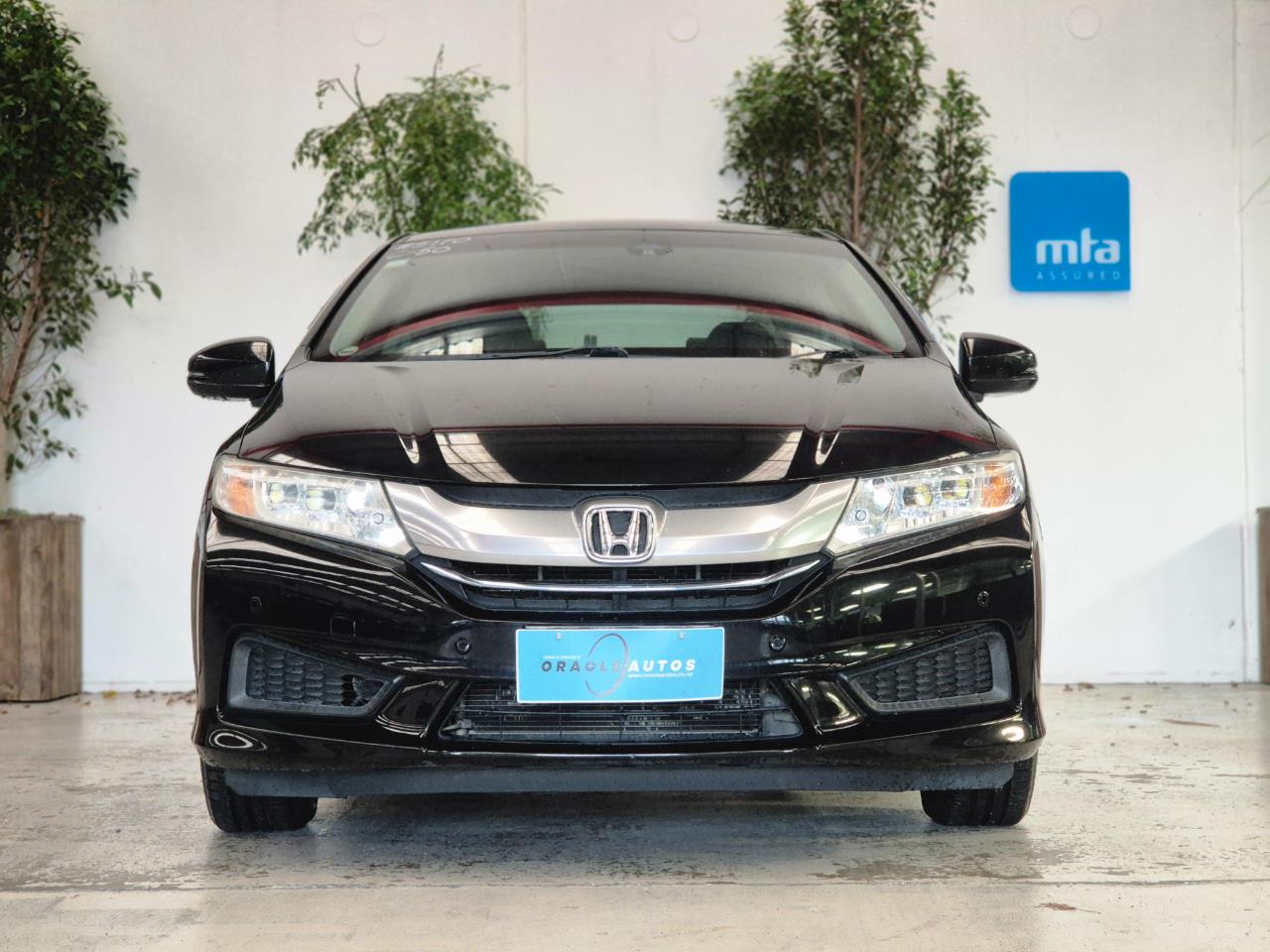 2016 Honda Grace thumbnail