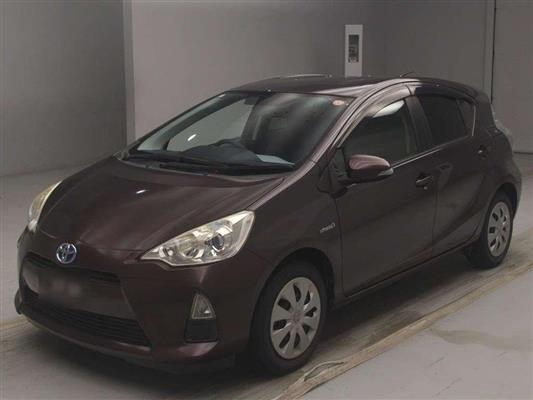 2014 Toyota Aqua thumbnail