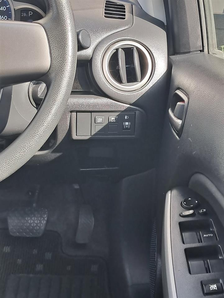 2012 Mazda Demio thumbnail