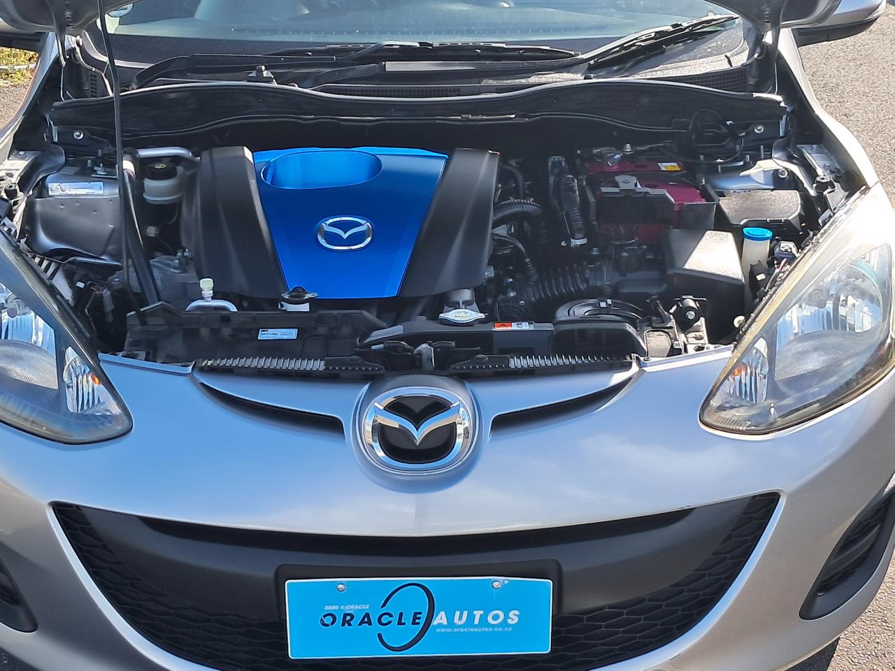 2012 Mazda Demio thumbnail