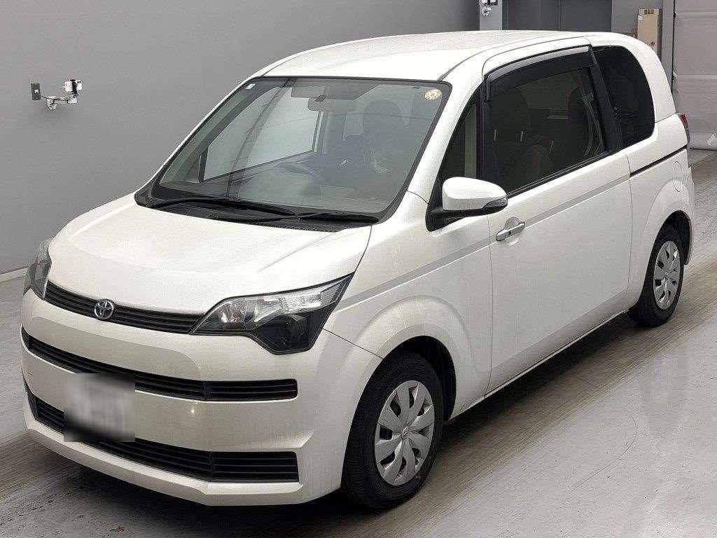 2015 Toyota Spade