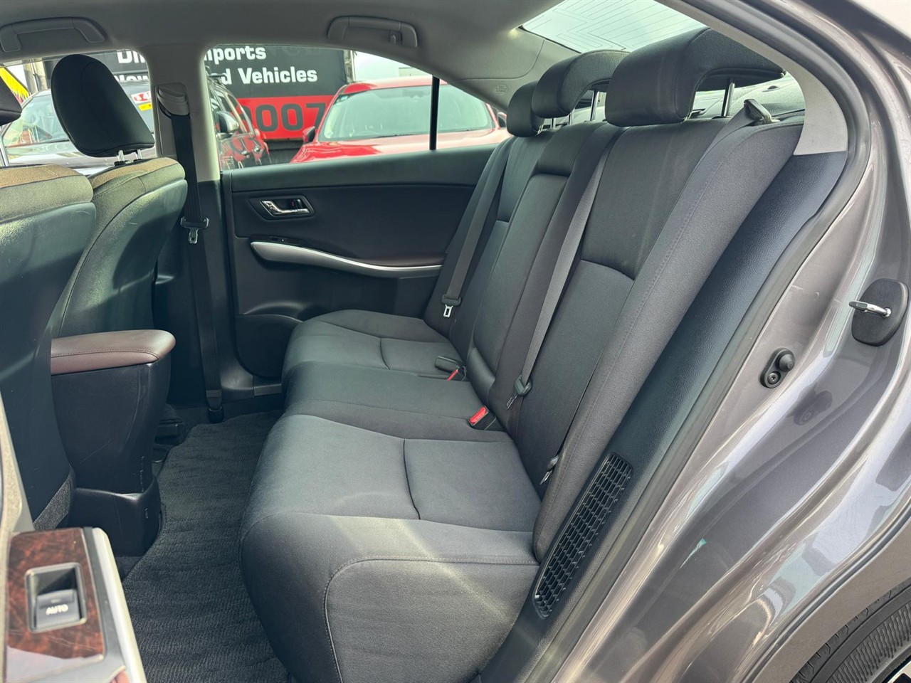 2015 Toyota Sai thumbnail