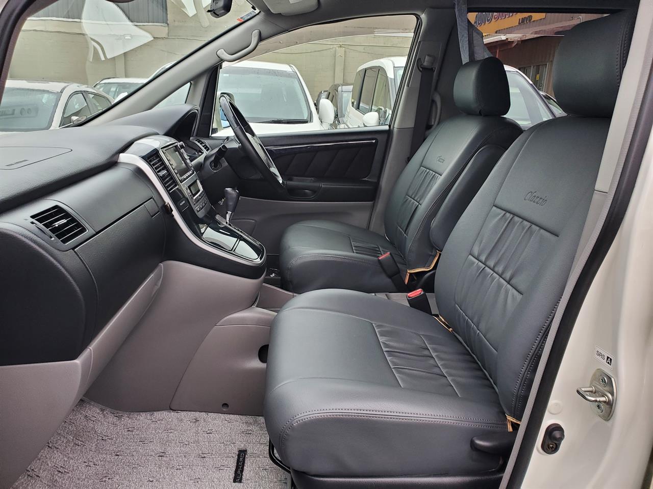 2003 Toyota Alphard thumbnail