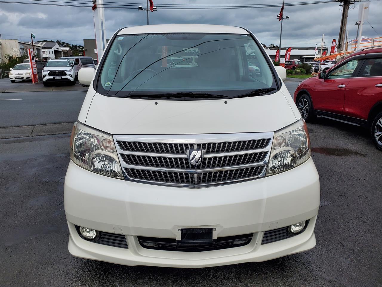 2003 Toyota Alphard thumbnail