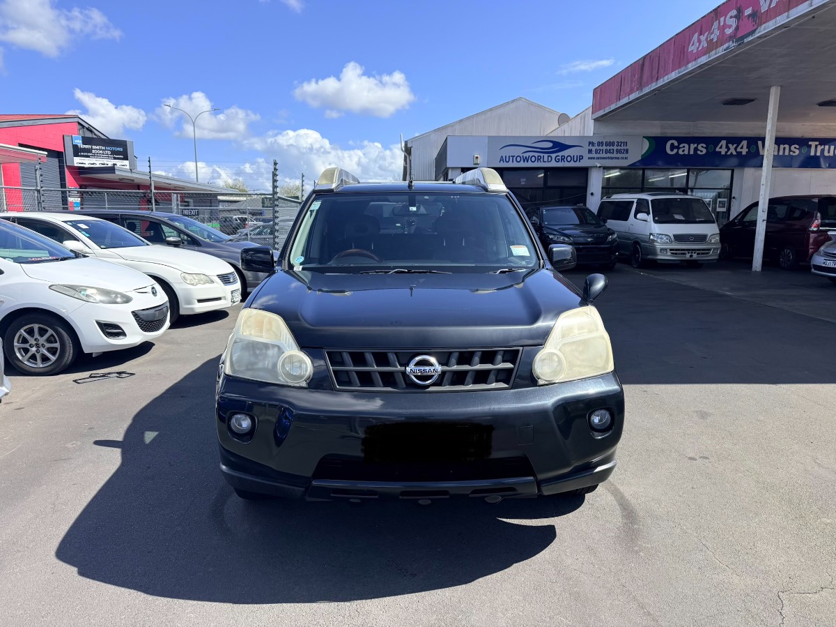 2009 Nissan X-Trail thumbnail