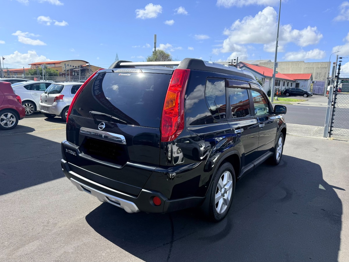 2009 Nissan X-Trail thumbnail