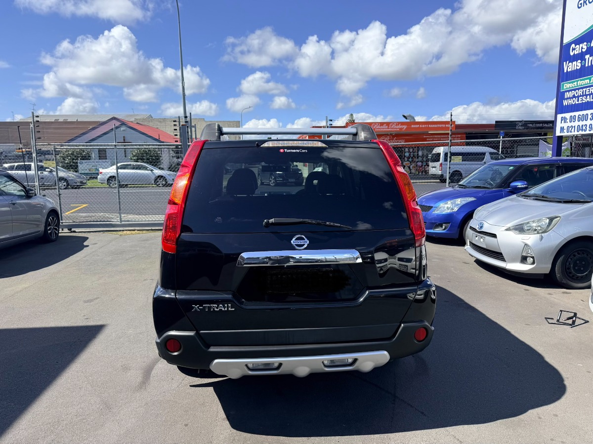 2009 Nissan X-Trail thumbnail