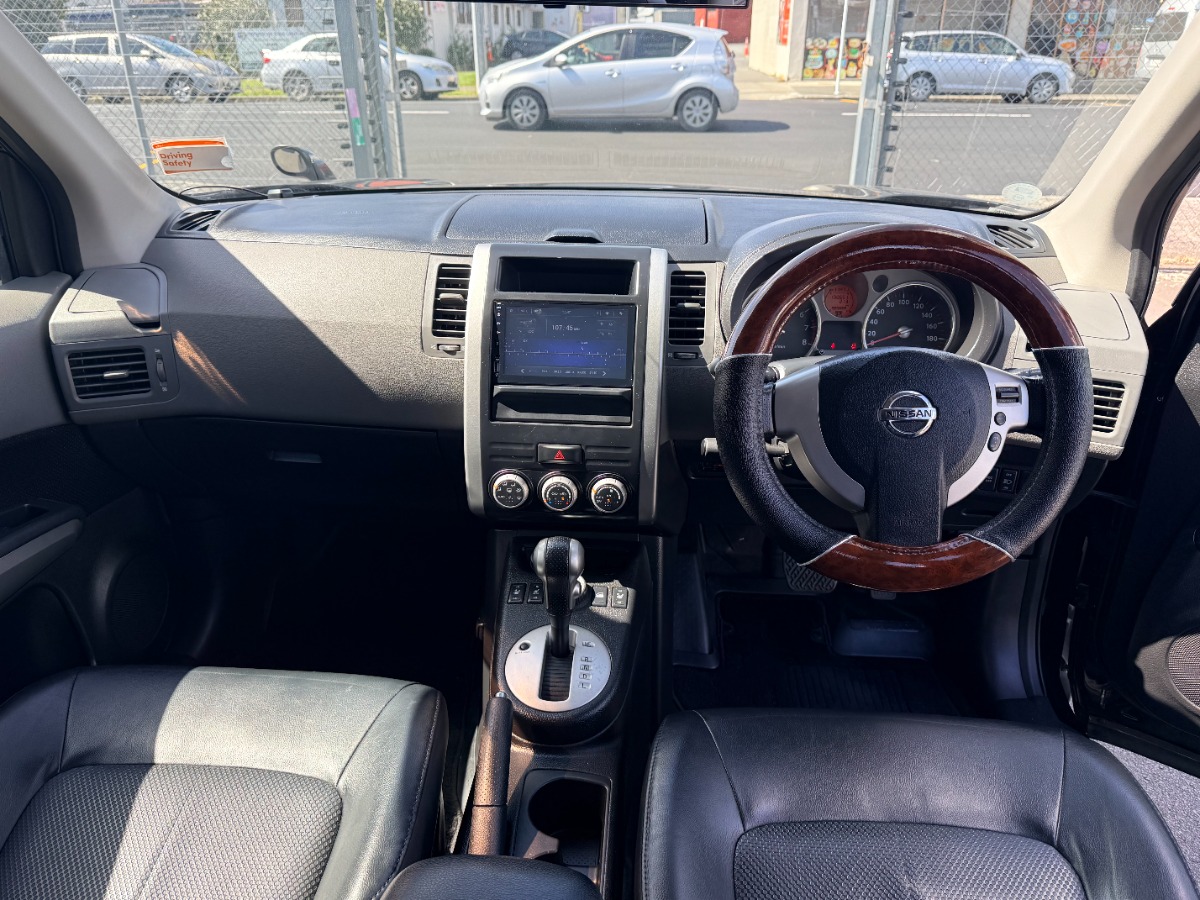 2009 Nissan X-Trail thumbnail