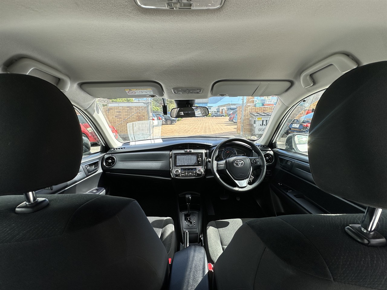 2018 Toyota Corolla thumbnail