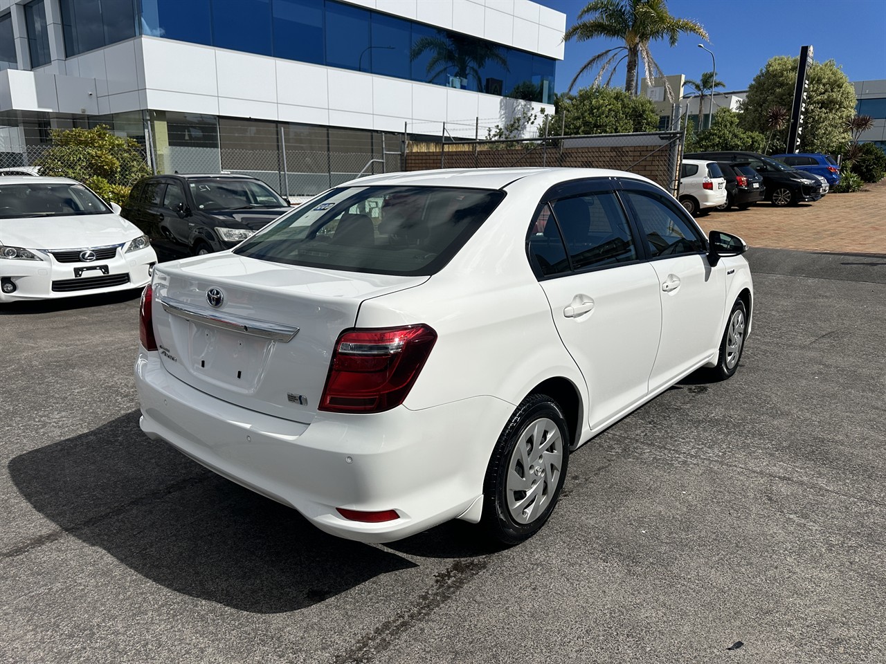 2018 Toyota Corolla thumbnail