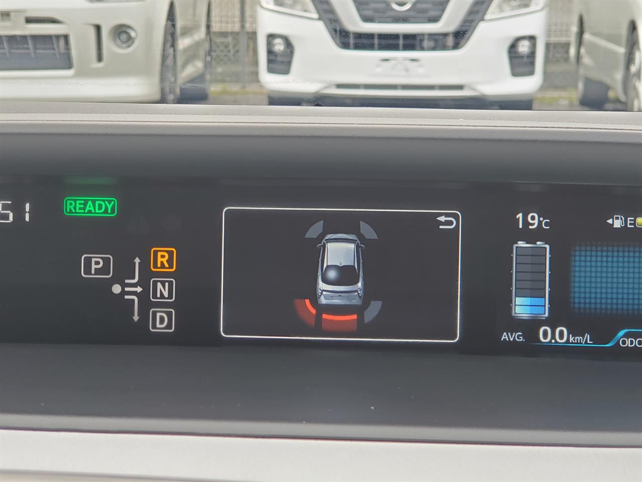 2016 Toyota Prius thumbnail