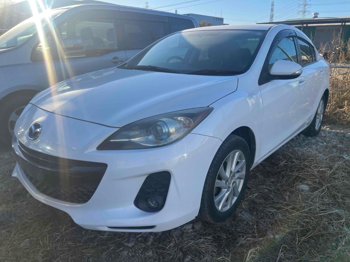2012 Mazda Axela