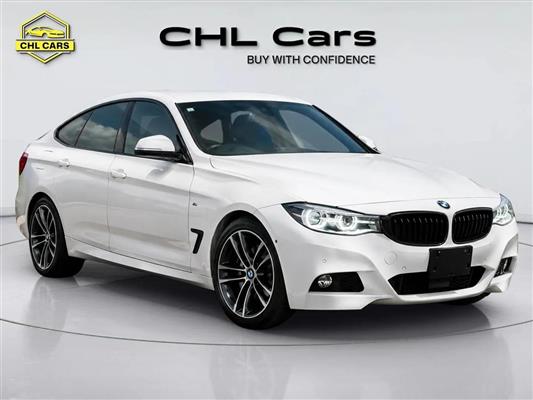 2017 BMW 320i thumbnail