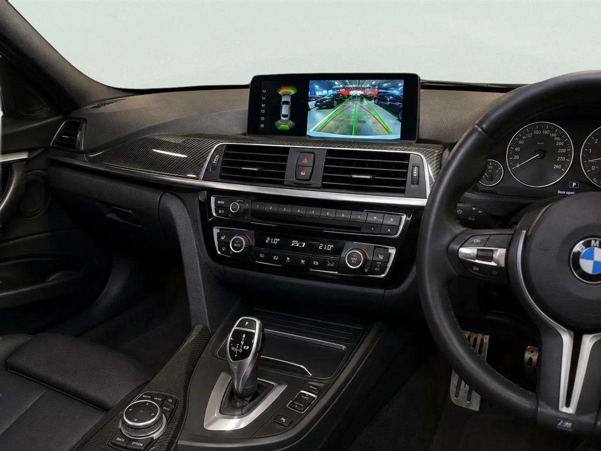 2017 BMW 320i thumbnail
