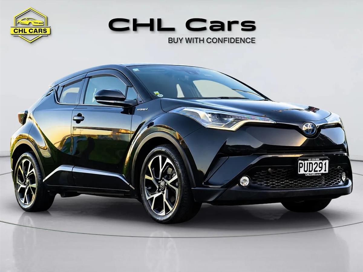2017 Toyota C-HR thumbnail