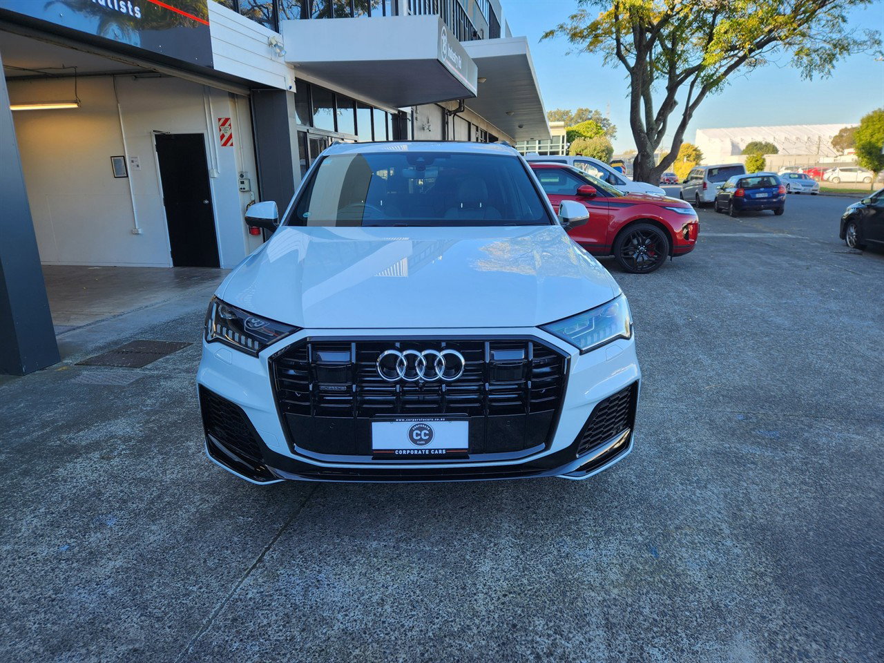 2020 Audi Q7 thumbnail
