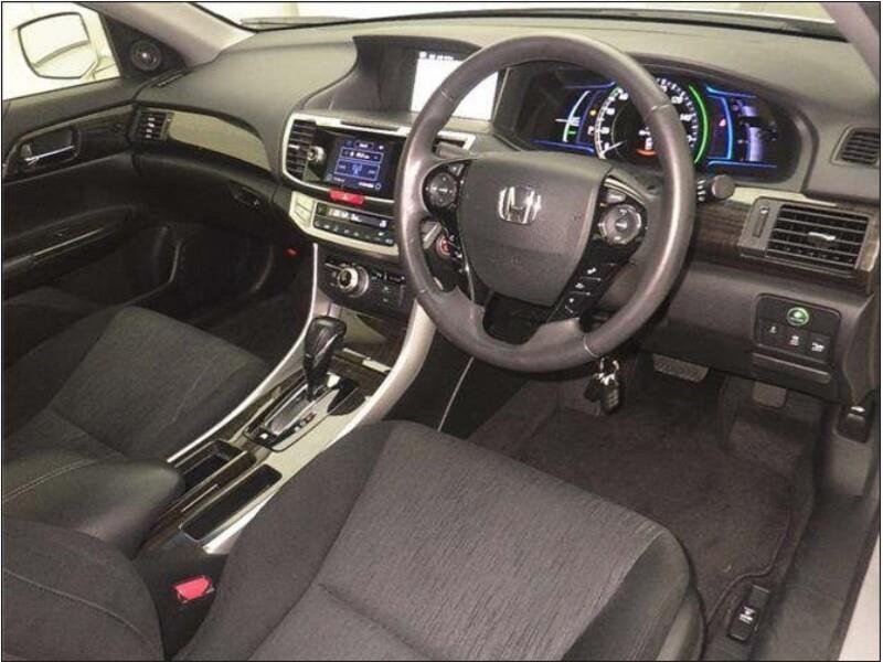 2015 Honda Accord thumbnail