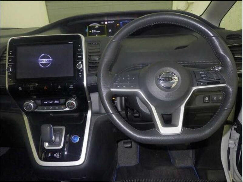 2018 Nissan SERENA thumbnail