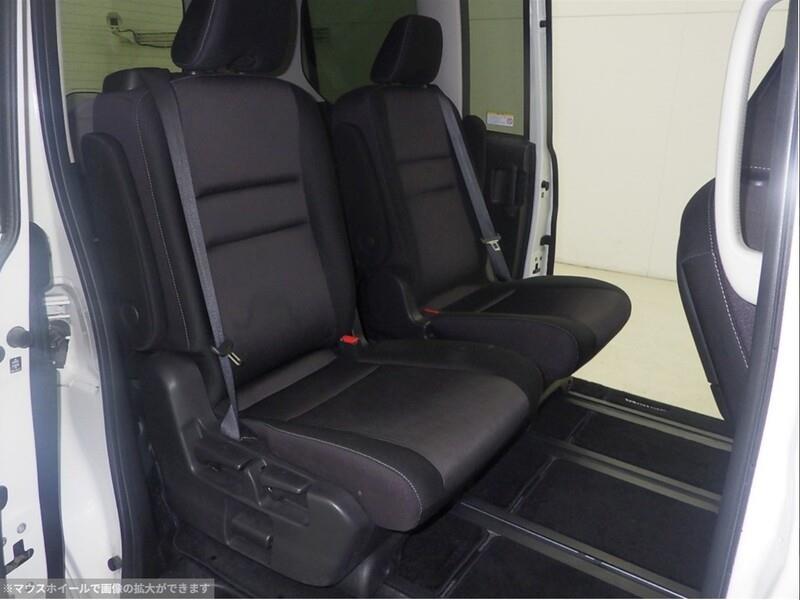 2018 Nissan SERENA thumbnail