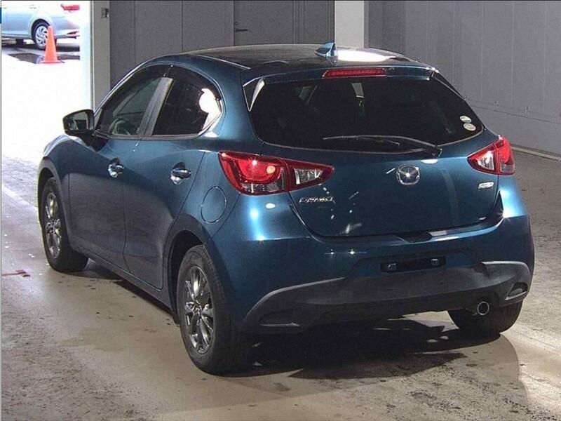 2017 Mazda DEMIO thumbnail