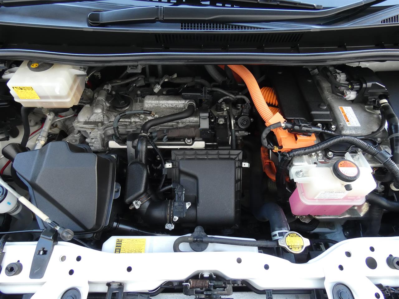 2015 Toyota Noah thumbnail