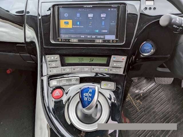 2015 Toyota Prius thumbnail