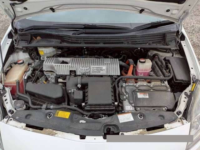 2015 Toyota Prius thumbnail
