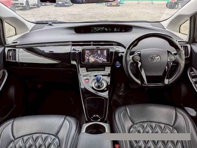 2015 Toyota Prius thumbnail