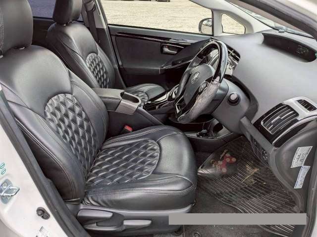 2015 Toyota Prius thumbnail