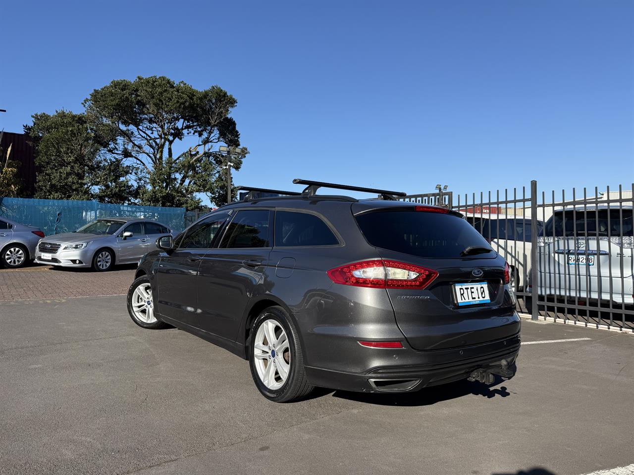 2017 Ford Mondeo thumbnail