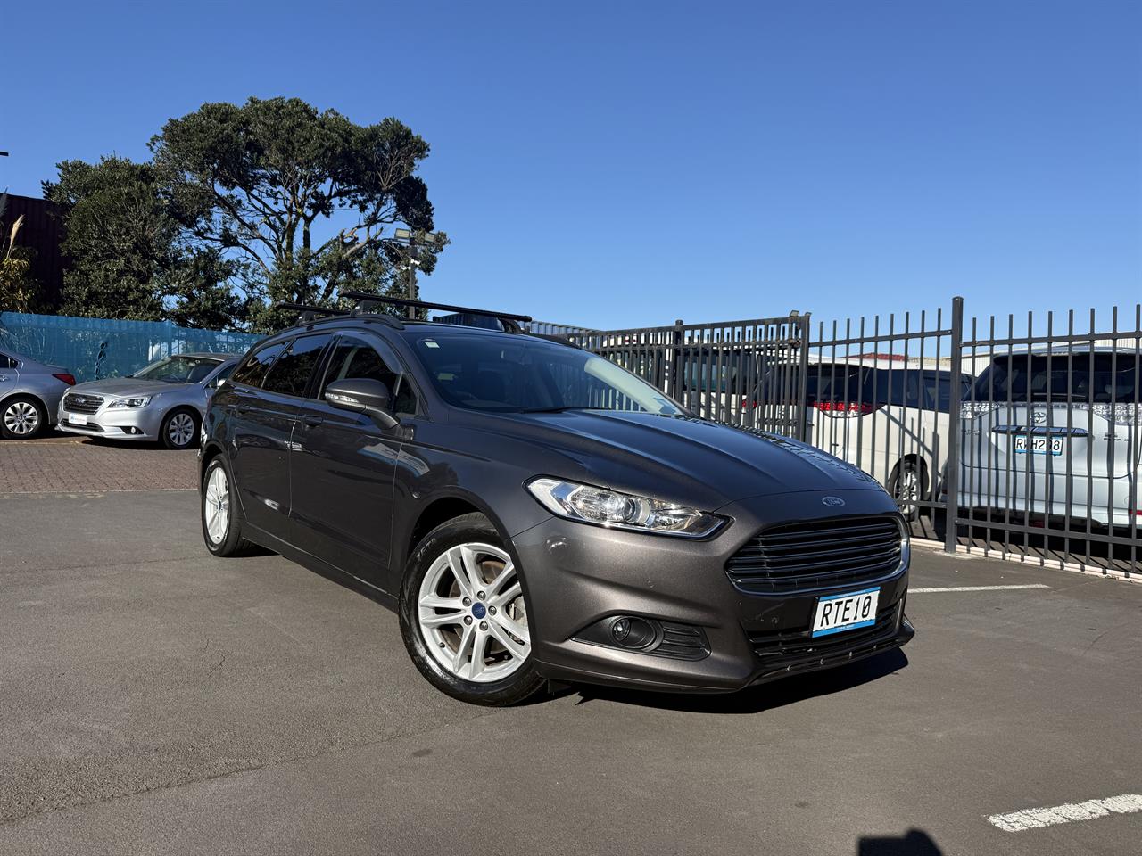 2017 Ford Mondeo thumbnail