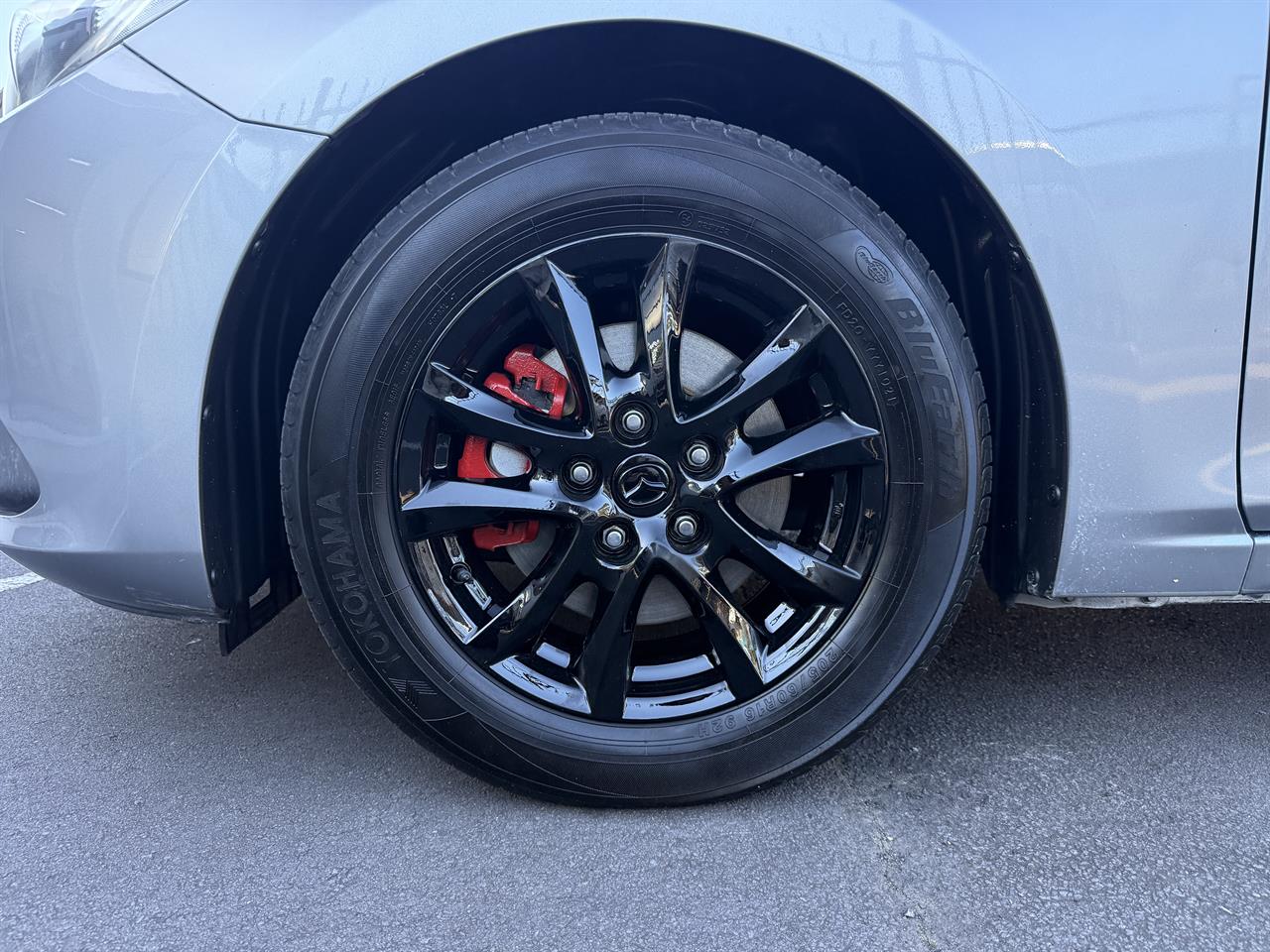 2014 Mazda Axela thumbnail