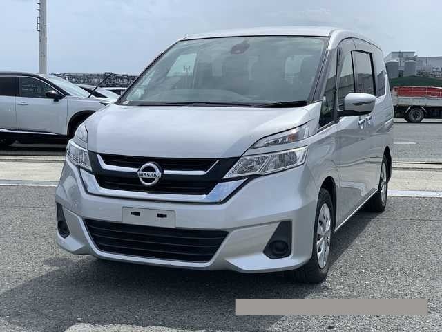 2017 Nissan Serena thumbnail