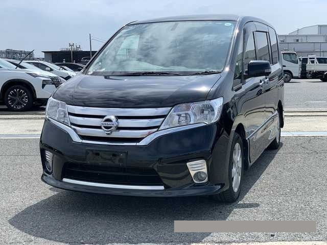 2013 Nissan Serena thumbnail