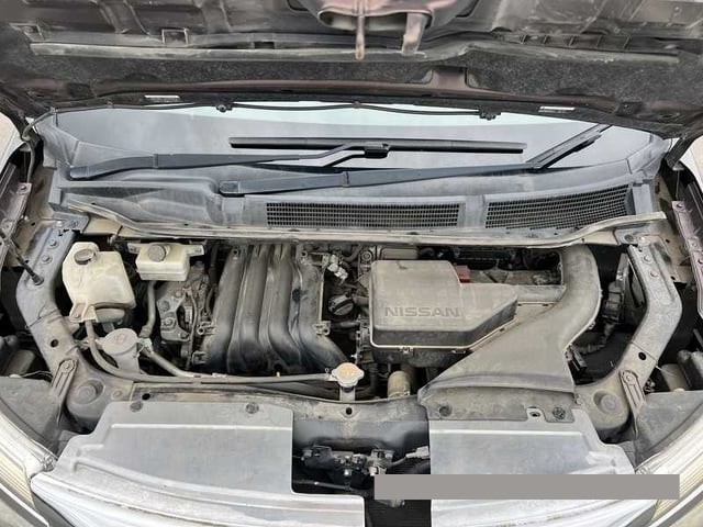 2015 Nissan Serena thumbnail