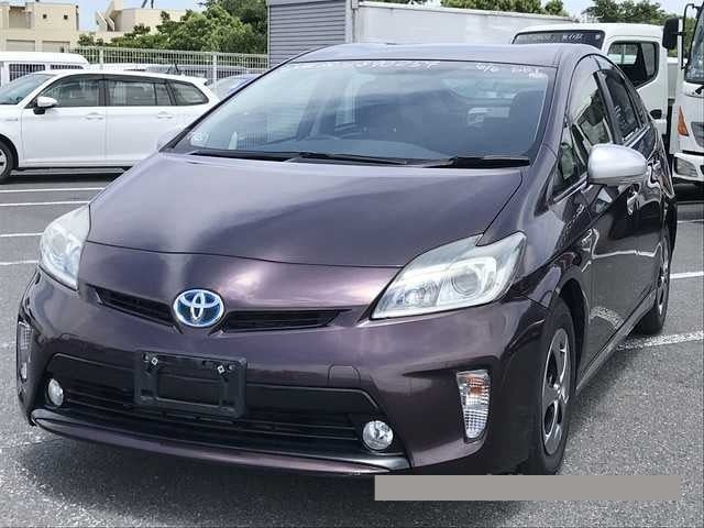2014 Toyota Prius thumbnail