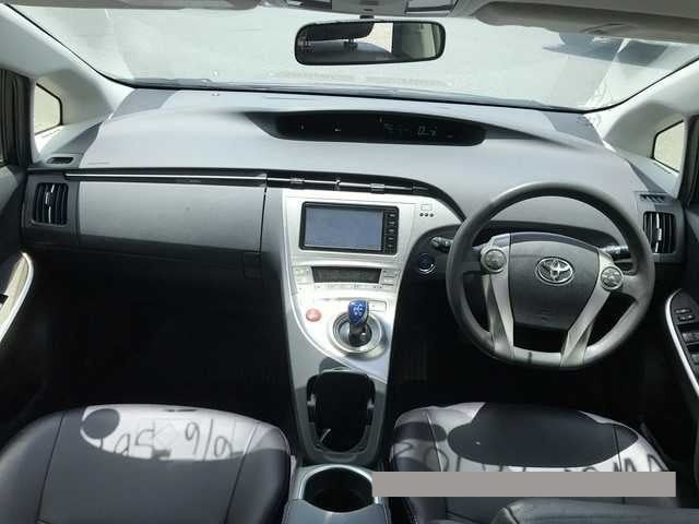 2014 Toyota Prius thumbnail