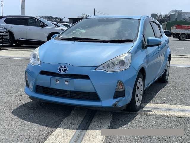 2015 Toyota Aqua thumbnail