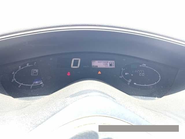 2015 Nissan Serena thumbnail