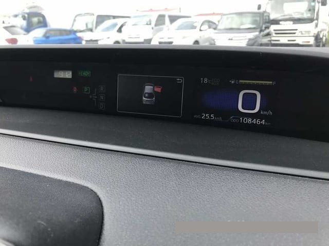 2018 Toyota Prius thumbnail