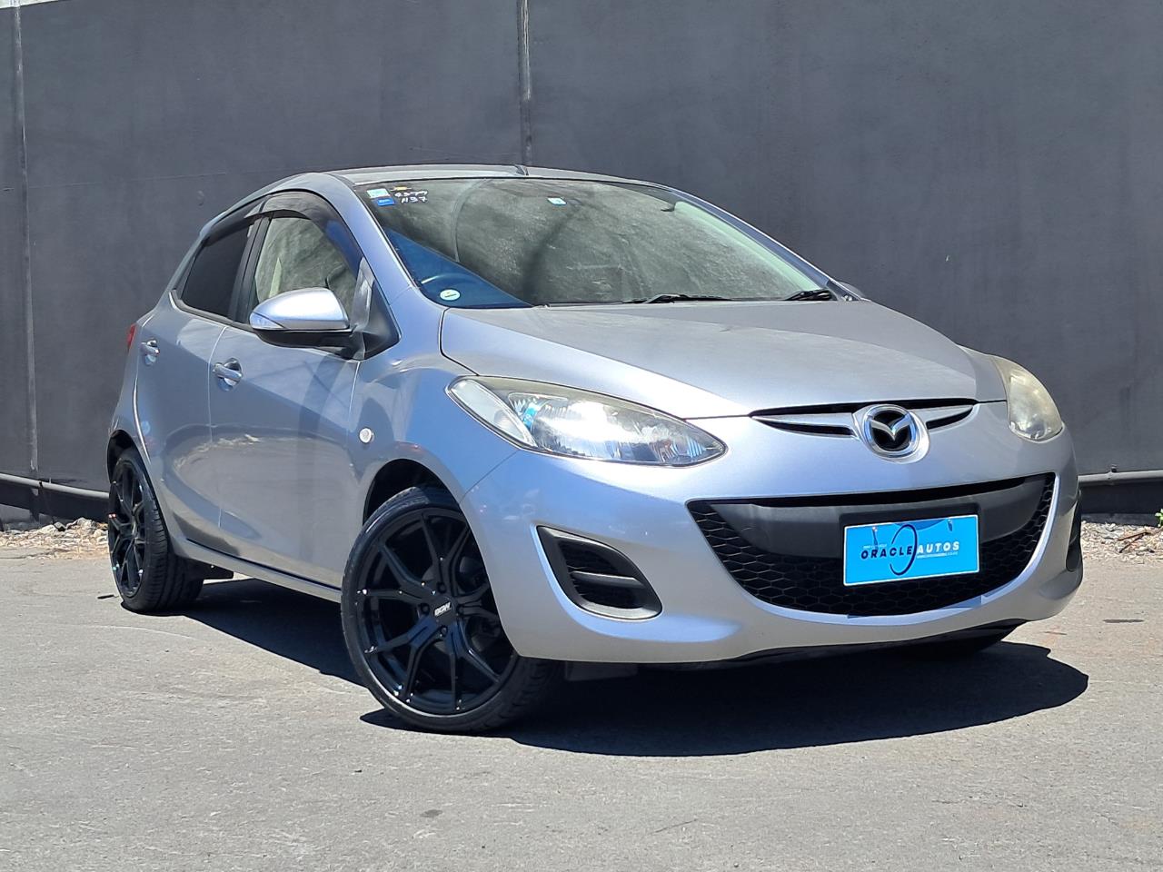 2012 Mazda Demio thumbnail