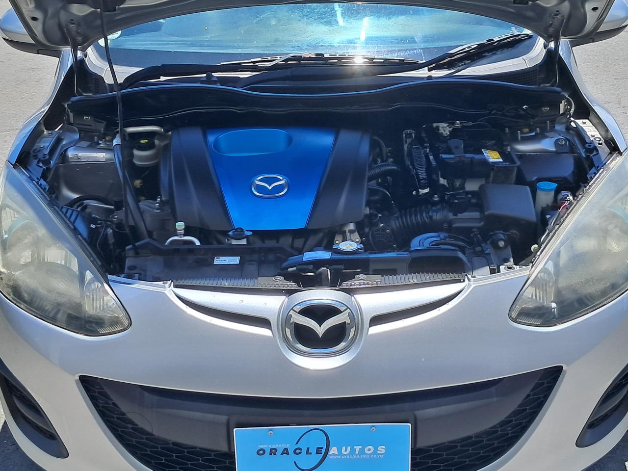 2012 Mazda Demio thumbnail