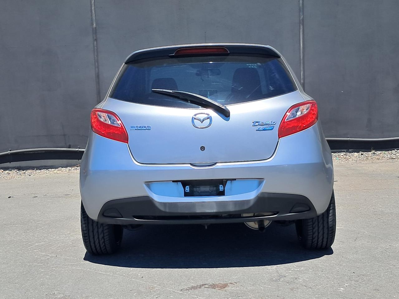 2012 Mazda Demio thumbnail