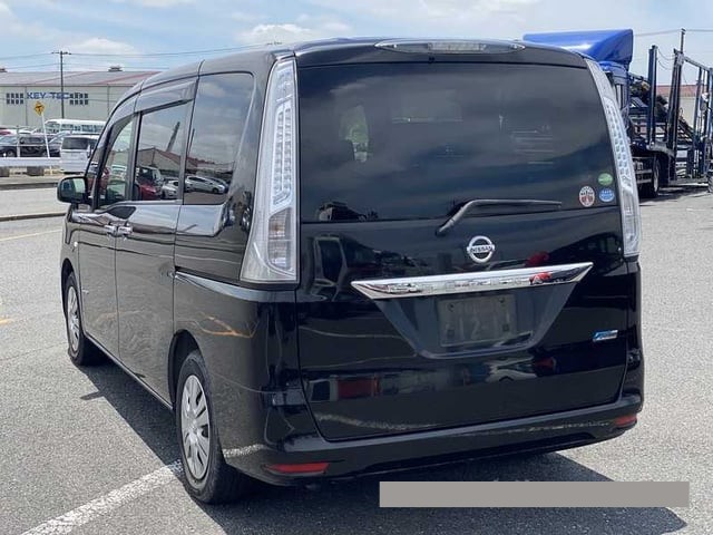 2014 Nissan Serena thumbnail