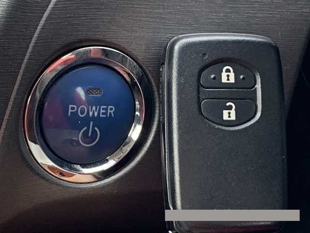2014 Toyota Prius thumbnail