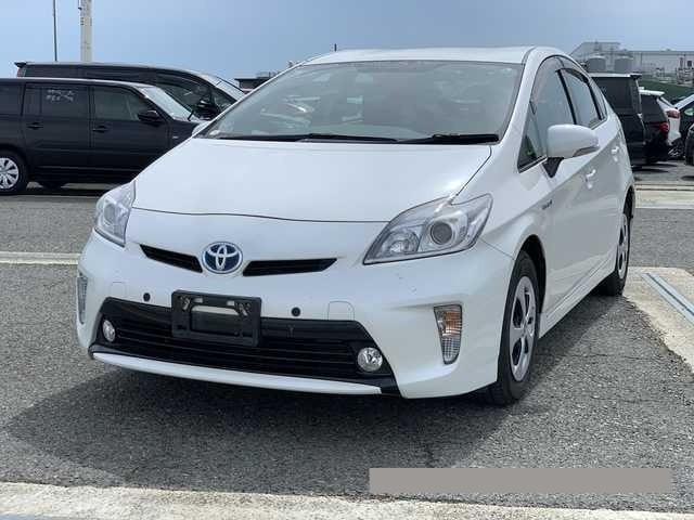 2014 Toyota Prius thumbnail