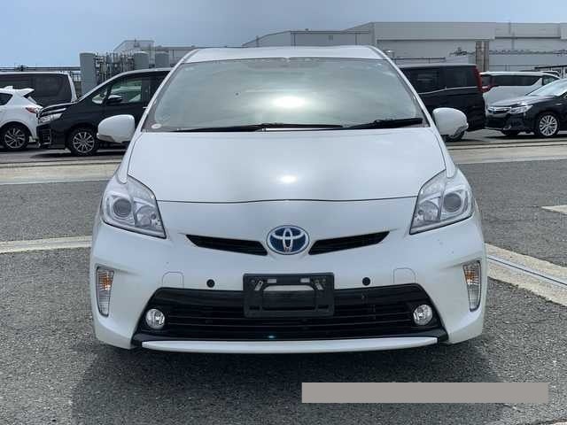 2014 Toyota Prius thumbnail