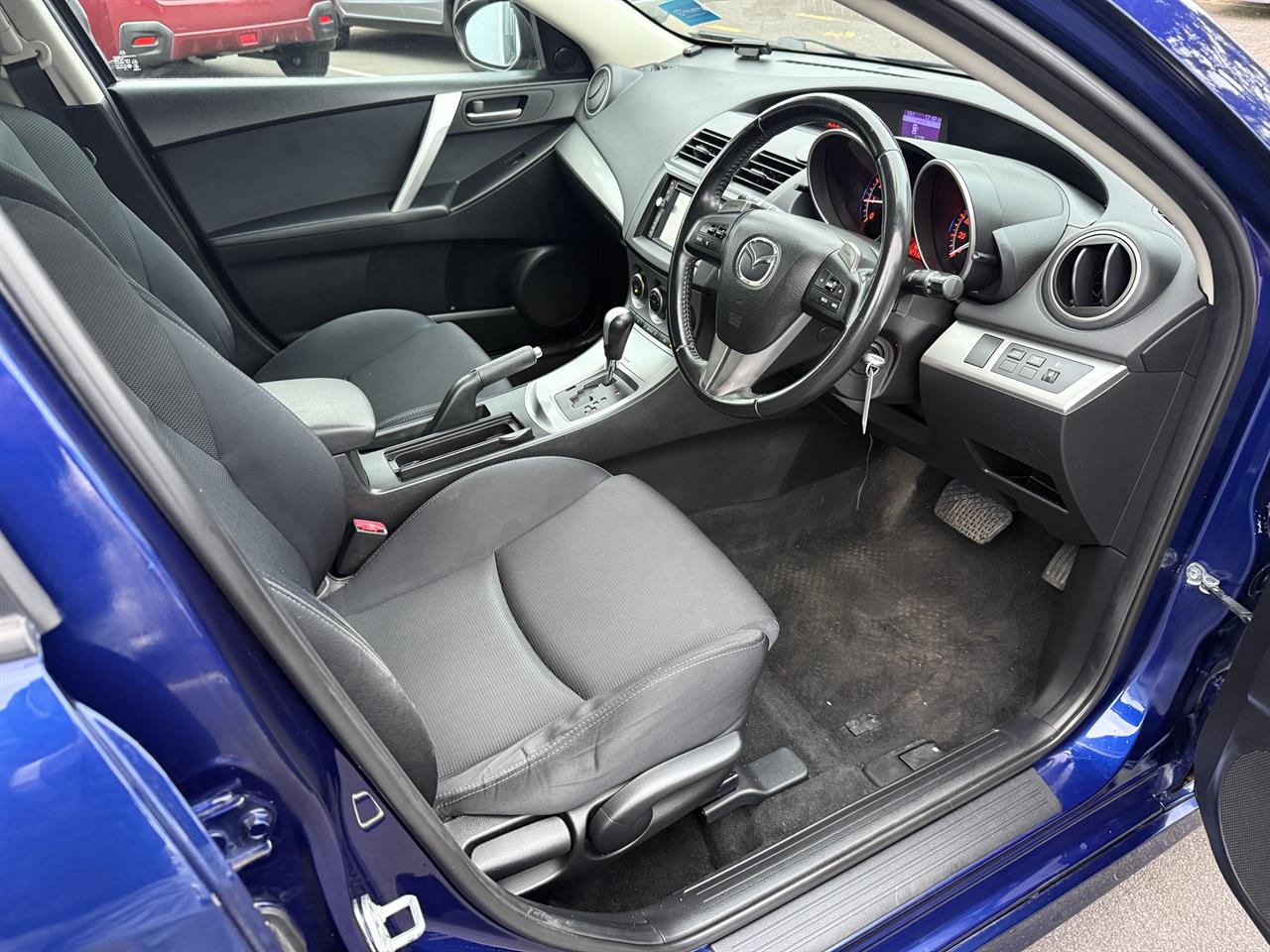 2009 Mazda Axela thumbnail